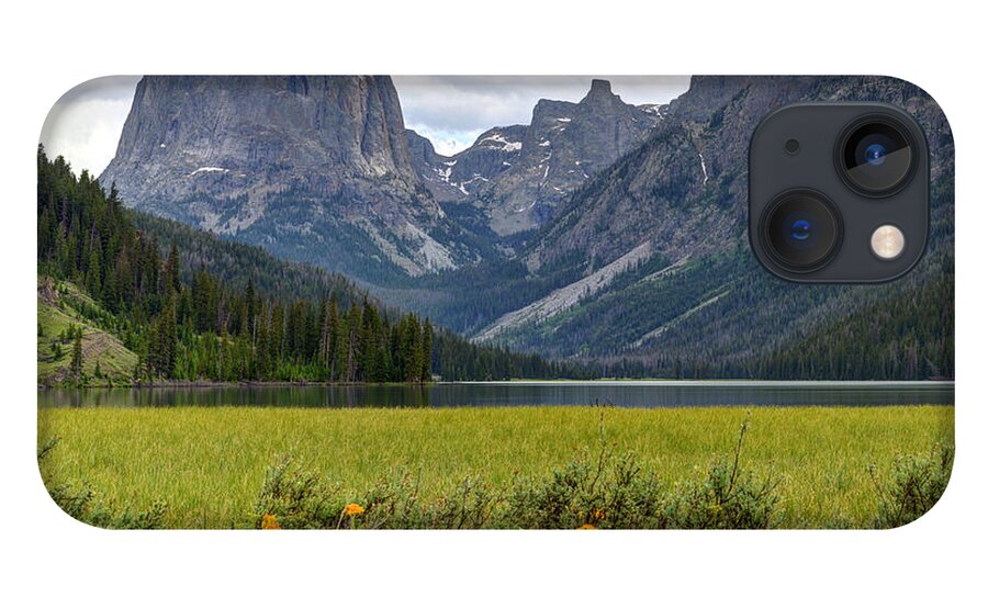 Wind River Range iPhone 13 Case featuring the photograph Squaretop Mountain and Upper Green River Lake by Gary Whitton