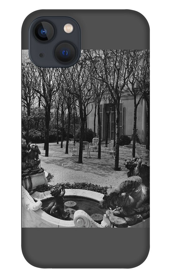 The Garden Of A Home In Meridian Hill iPhone 13 Case