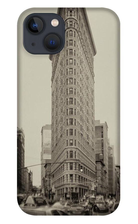 Fuller Building iPhone 13 Case featuring the photograph Flatiron by RicharD Murphy