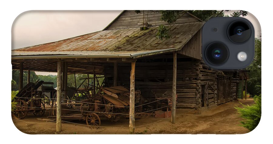 Antique Barn iPhone 14 Case featuring the photograph Antique barn by Flees Photos