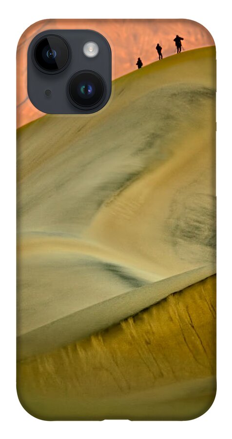2006 iPhone 14 Case featuring the photograph Dawn Viewers at Death Valley by Robert Charity