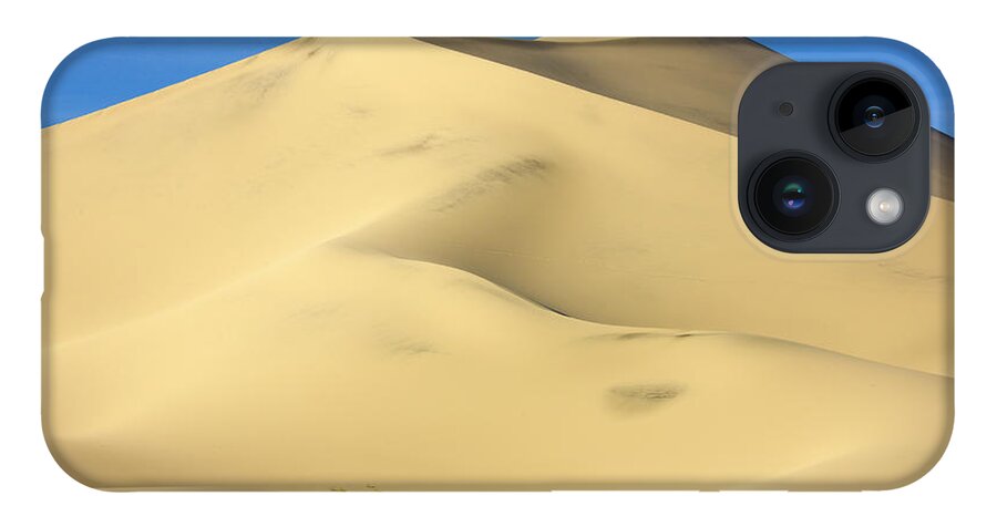 00431196 iPhone 14 Case featuring the photograph Eureka Dunes in Death Valley #2 by Yva Momatiuk John Eastcott
