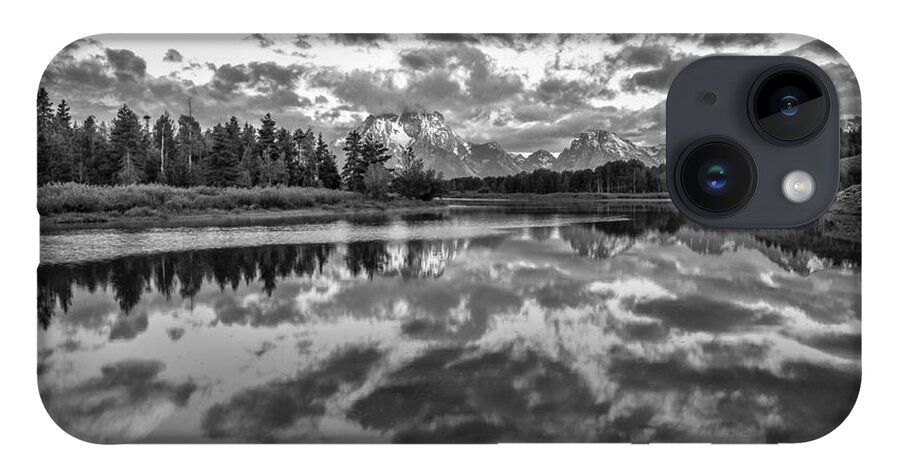Horizontal iPhone 14 Case featuring the photograph Give In by Jon Glaser