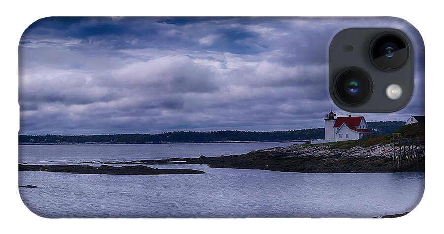 Augustin-jean Fresnel iPhone 14 Case featuring the photograph Hendricks Head Light by Jeff Folger