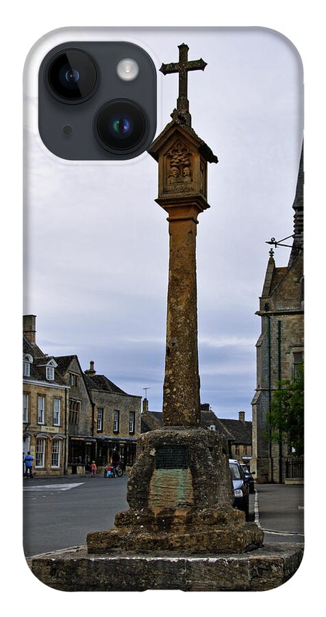 The Cotswolds iPhone Case featuring the photograph Market Cross - Stow-on-the-Wold by Rod Johnson