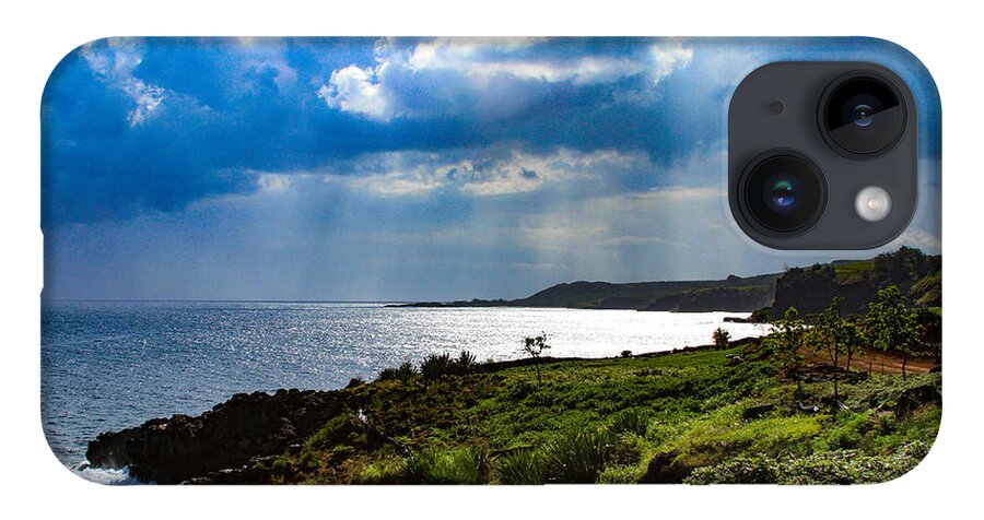 Bonnie Follett iPhone Case featuring the photograph Light Streams on Kauai by Bonnie Follett