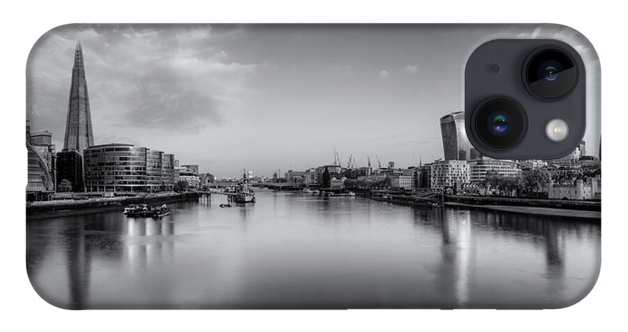 London iPhone Case featuring the photograph London Panorama by Rob Davies