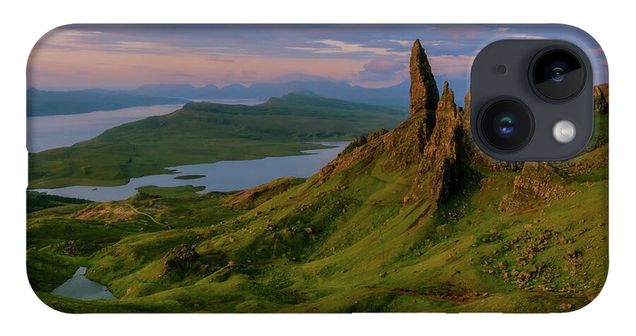 Skye iPhone 14 Case featuring the photograph Old Man of Storr by Rob Davies