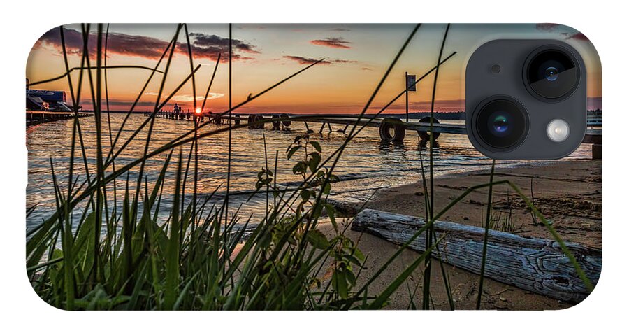 Sunset iPhone 14 Case featuring the photograph Tonights sunset by Joe Holley