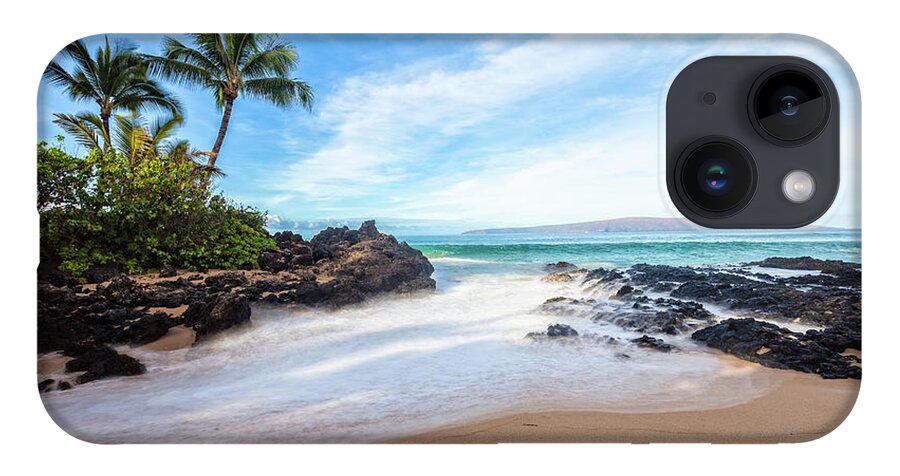 Maui Secrets iPhone 14 Case featuring the photograph Secret Cove maui by Chris Spencer