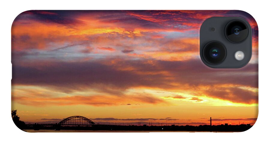Sunsets iPhone 14 Case featuring the photograph Sunset on the Delaware No. Two by Linda Stern