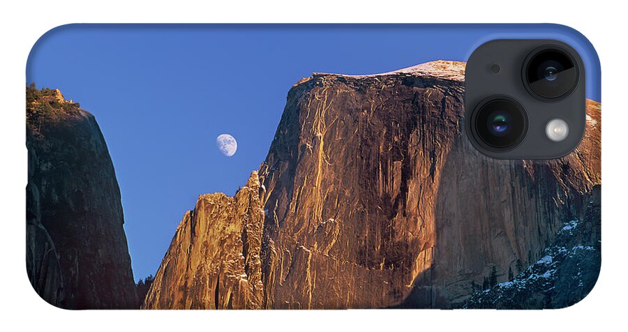 Dave Welling iPhone 14 Case featuring the photograph Half Dome Rising Moon Yosemite National Park by Dave Welling