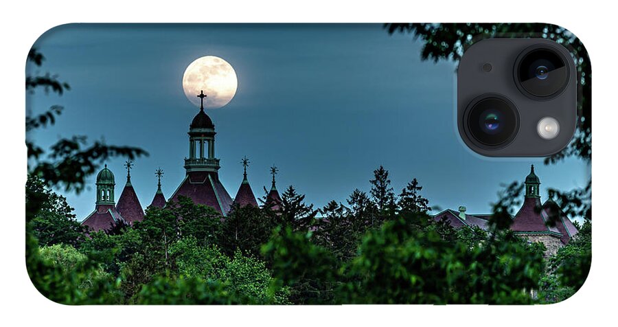 Dunwoodie iPhone Case featuring the photograph Moonrise over Yonkers by Kevin Suttlehan