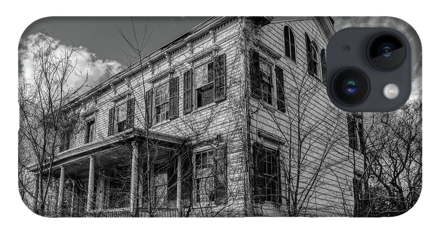 Haunted House iPhone 14 Case featuring the photograph Spook House by David Letts