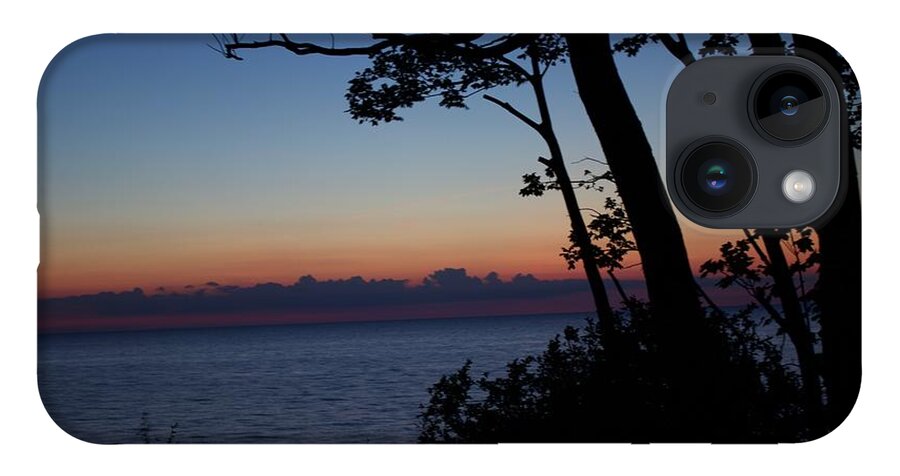 Lake Erie iPhone 14 Case featuring the photograph Sunset view by Yvonne M Smith