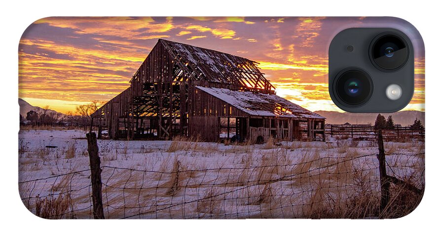 Barn iPhone 14 Case featuring the photograph Winter Sunset at Mapleton Barn by Wesley Aston