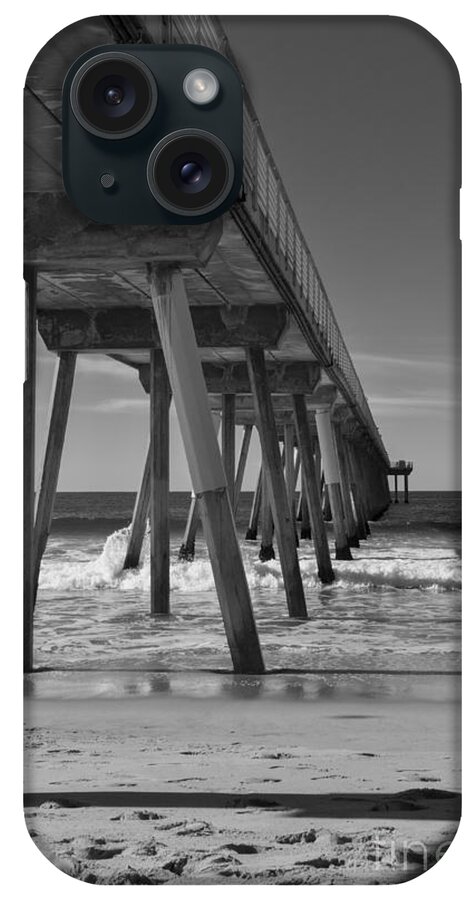 Hermosa Beach Pier iPhone Case featuring the photograph Hermosa Beach Pier #2 by Ana V Ramirez