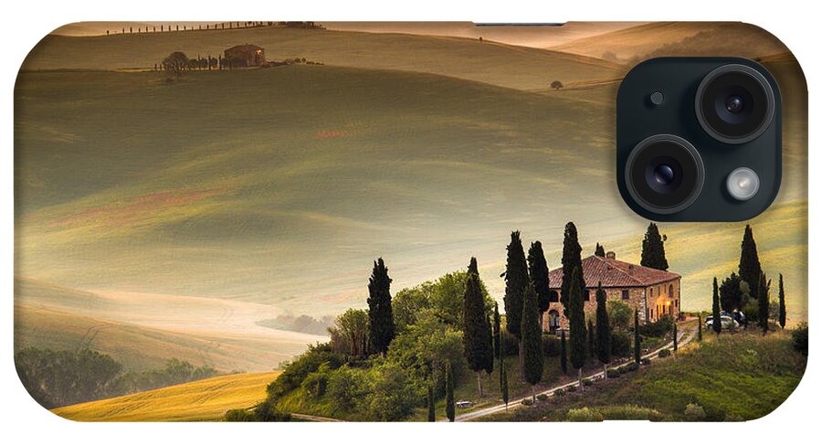 Italian iPhone Case featuring the photograph 6 A.M. in Tuscany by Francesco Riccardo Iacomino