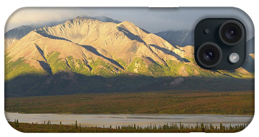 Clearwater Mountain Range iPhone Case featuring the photograph Clearwater Mountains by Scott Slone