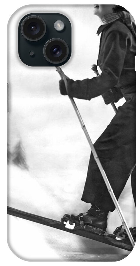 1035-1120 iPhone Case featuring the photograph Cross Country Skiing by Underwood Archives