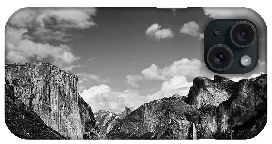 Yosemite iPhone Case featuring the photograph Iconic View by Robert Woodward