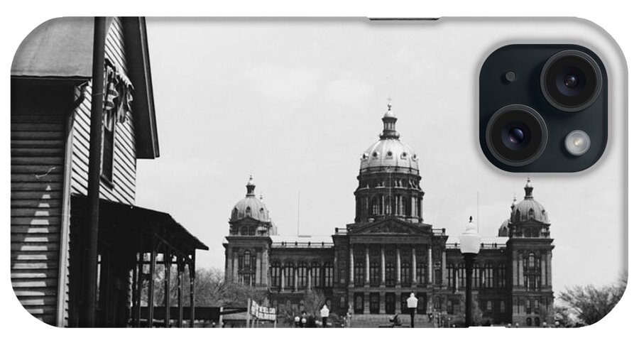 1940 iPhone Case featuring the photograph Iowa Des Moines, 1940 by Granger