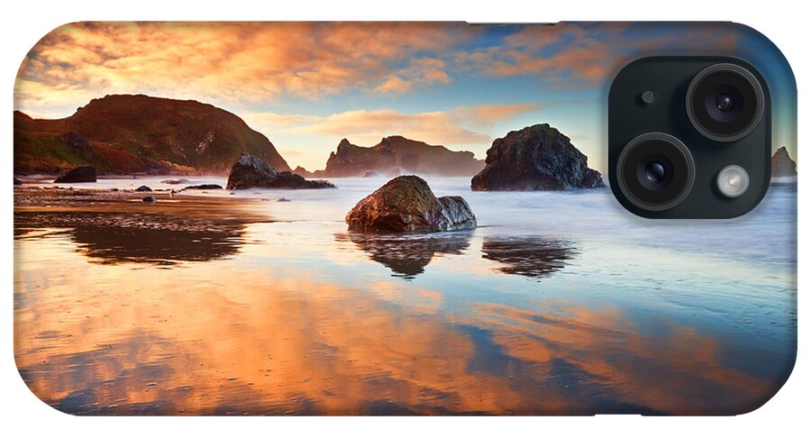 Brookings iPhone Case featuring the photograph Lone Ranch Light Show by Darren White