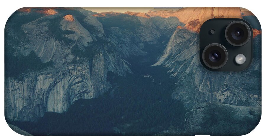 Yosemite National Park iPhone Case featuring the photograph One Last Show by Laurie Search