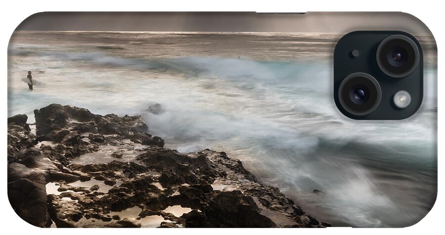 Pacific Ocean iPhone Case featuring the photograph Surf's Up by Chuck Jason
