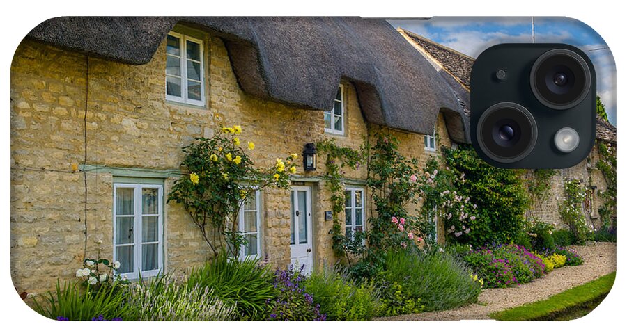 Minster Lovell iPhone Case featuring the photograph Thatched Cottages Minster Lovell Oxfordshire by David Ross