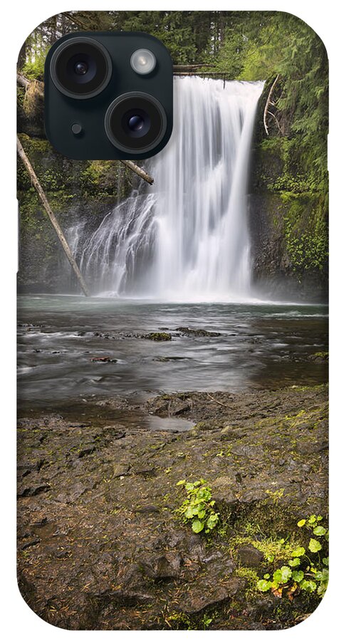 Canon iPhone Case featuring the photograph Upper North Falls by Jon Ares