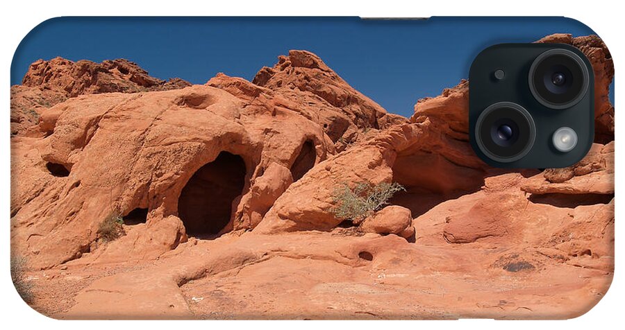 Valley Of Fire iPhone Case featuring the photograph Valley of Fire 19 by Richard J Cassato