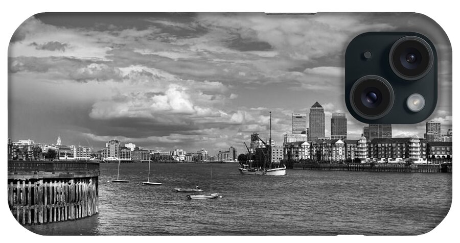 Thames River iPhone Case featuring the photograph Canary Wharf #1 by Shirley Mitchell