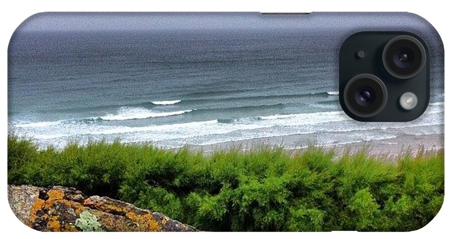  iPhone Case featuring the photograph 2ft And Clean With Brisk Cross-shore by Kate Walsh