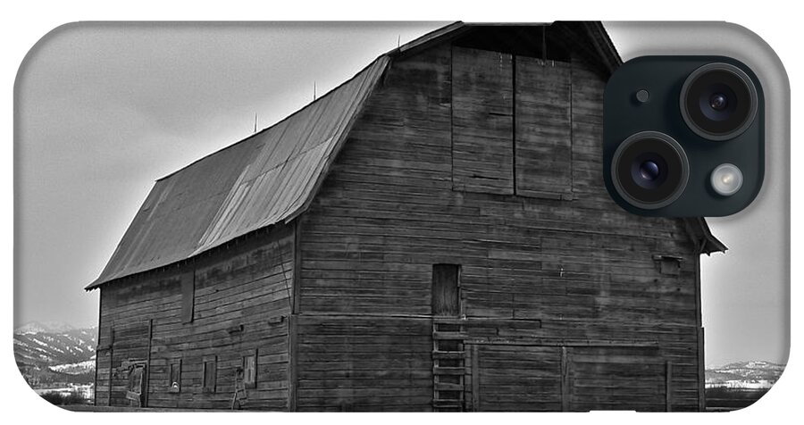 Barn iPhone Case featuring the photograph Noble Barn by Eric Tressler