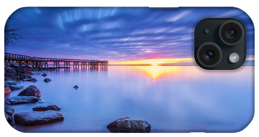Down's Park iPhone Case featuring the photograph A new dawn by Edward Kreis