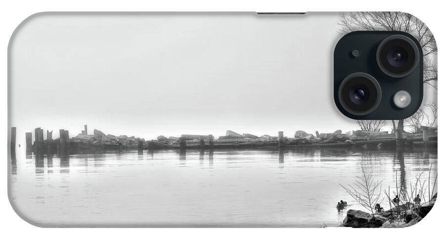 Ny iPhone Case featuring the photograph BW peaceful by Chuck Kuhn