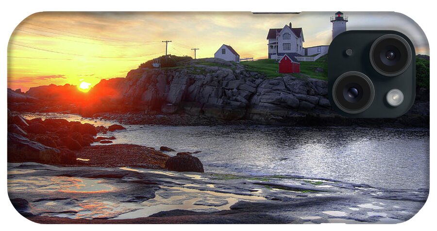 Sunrise iPhone Case featuring the photograph Cape Neddick Lighthouse Sunrise by Brett Pelletier