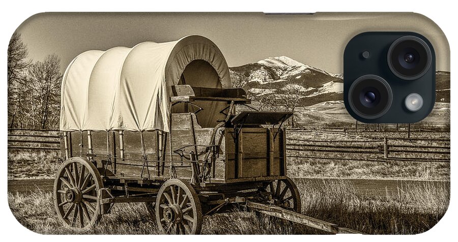 Covered Wagon iPhone Case featuring the photograph Covered Wagon by Paul Freidlund