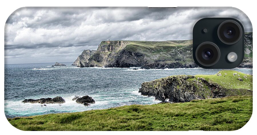 Ireland iPhone Case featuring the photograph Glencolmcille by Alan Toepfer