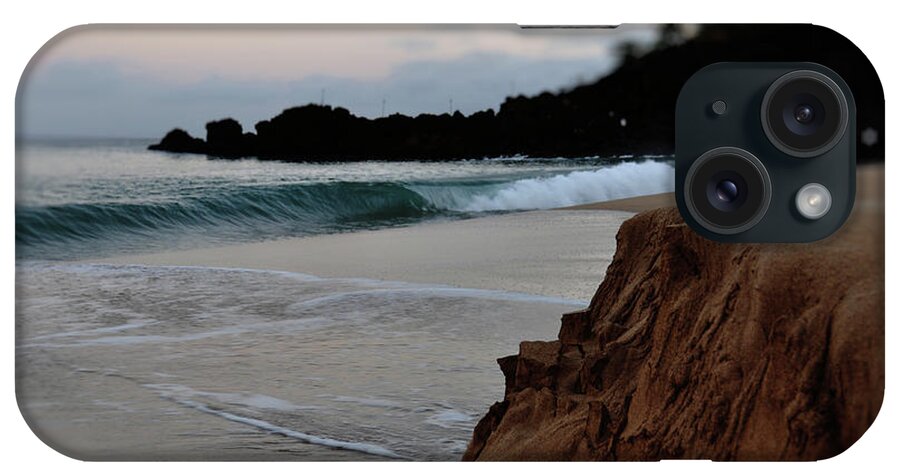 Ka'anapali Beach iPhone Case featuring the photograph Ka'anapali Sunrise Wave by Kelly Wade