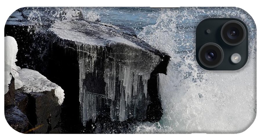 Lake Superior iPhone Case featuring the photograph Ledge Rock Lake Superior Splash by Hella Buchheim