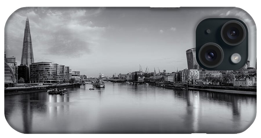 London iPhone Case featuring the photograph London Panorama by Rob Davies