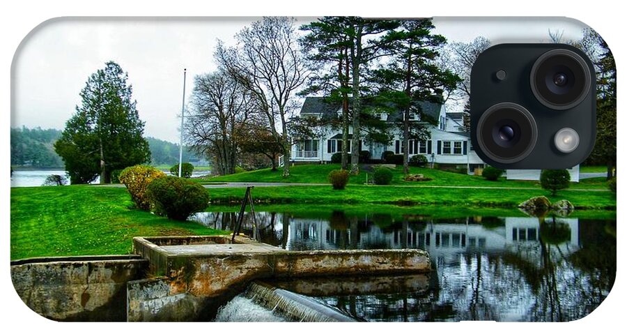 Maine iPhone Case featuring the photograph Maine House by Joseph Caban