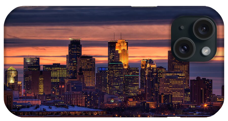 Minneapolis iPhone Case featuring the photograph Minneapolis Skyline by Shawn Everhart