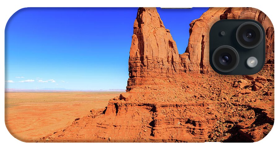 Monument Valley iPhone Case featuring the photograph Monument Valley Utah by Raul Rodriguez