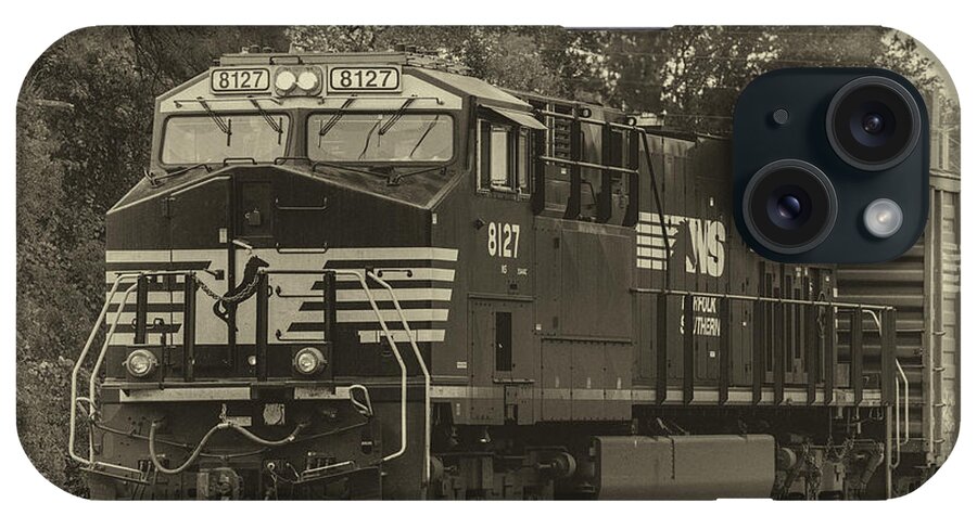 Norfolk Southern iPhone Case featuring the photograph NS 8127 Locomotive by Dale Powell
