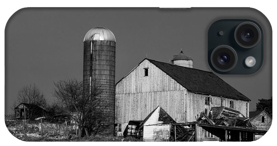 Rural America iPhone Case featuring the photograph Old Barn 1 by Paul Ross