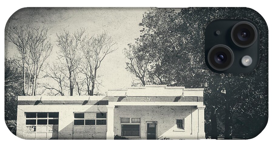 Old Building iPhone Case featuring the photograph Old Gas Station on Highway 81 by Toni Hopper