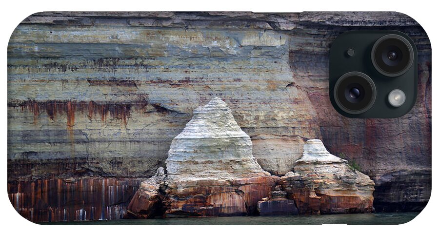 Pictured Rocks National Lakeshore iPhone Case featuring the photograph Pictured Rocks National Lakeshore 1 by Mary Bedy